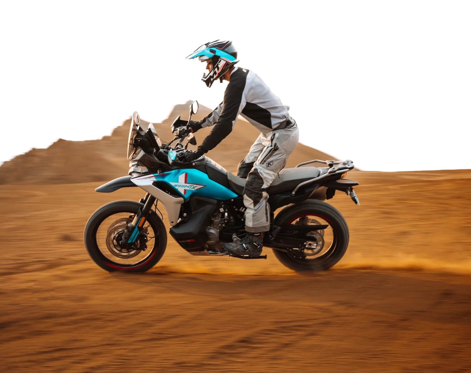 CFMOTO 800MT-X